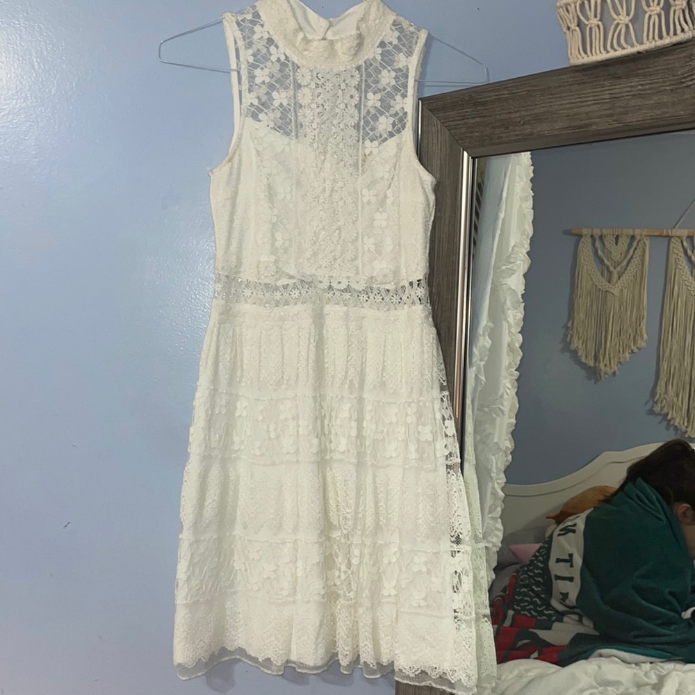 Beautique Francesca’s white dress
